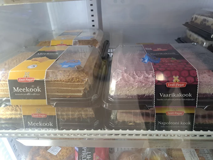 Virolaiset kakut — Meekook, Vaarikakook, Napoleon